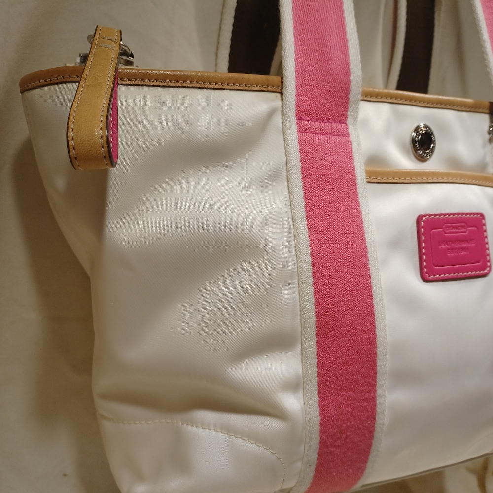 Coach Hamptons Small Tote - Picture 2 of 9